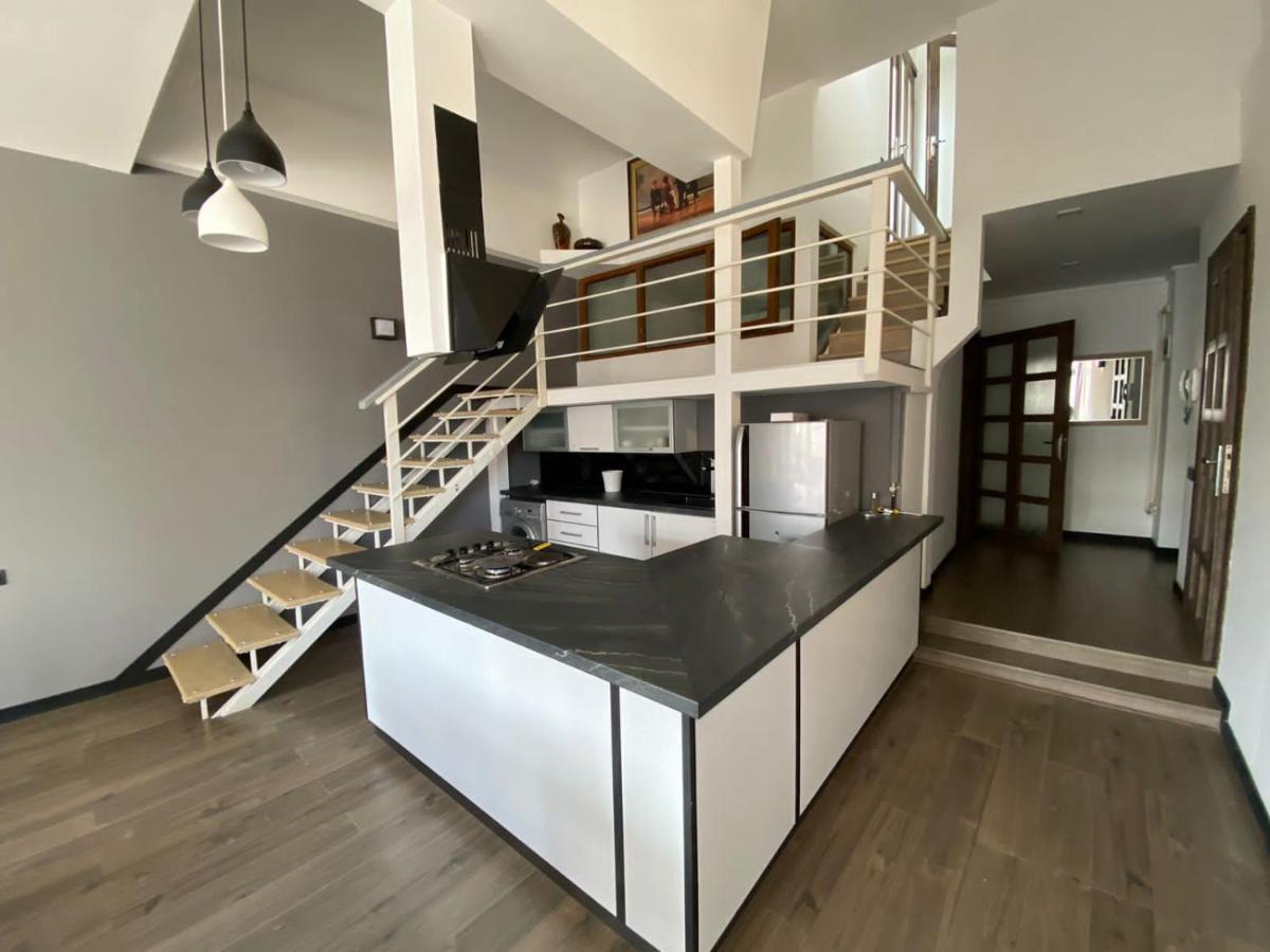 Luxe Apartment In Center Erivan Exterior foto