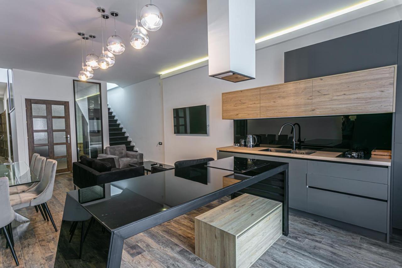 Luxe Apartment In Center Erivan Exterior foto