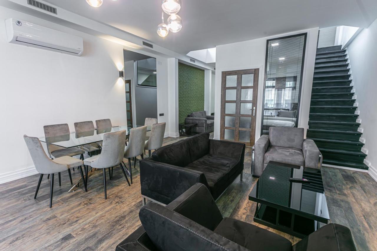 Luxe Apartment In Center Erivan Exterior foto