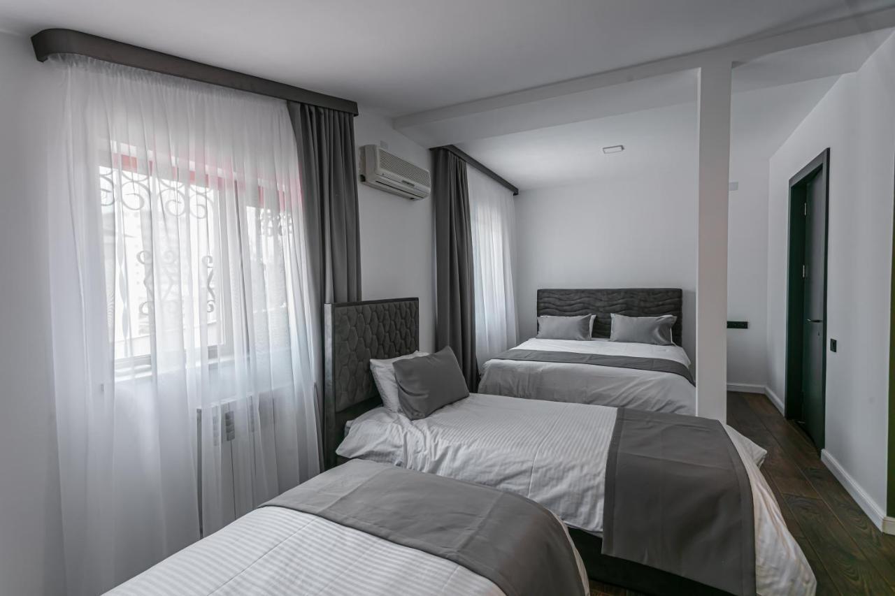 Luxe Apartment In Center Erivan Exterior foto