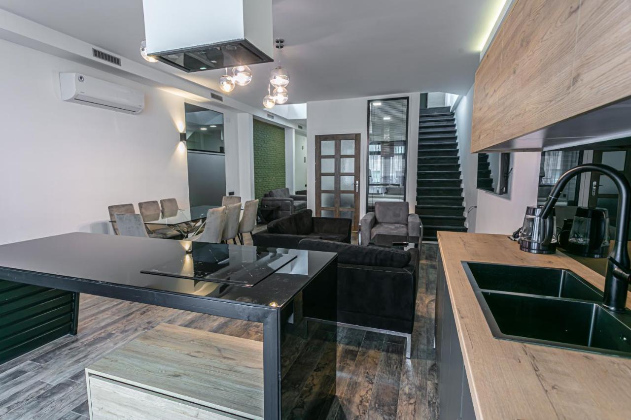 Luxe Apartment In Center Erivan Exterior foto