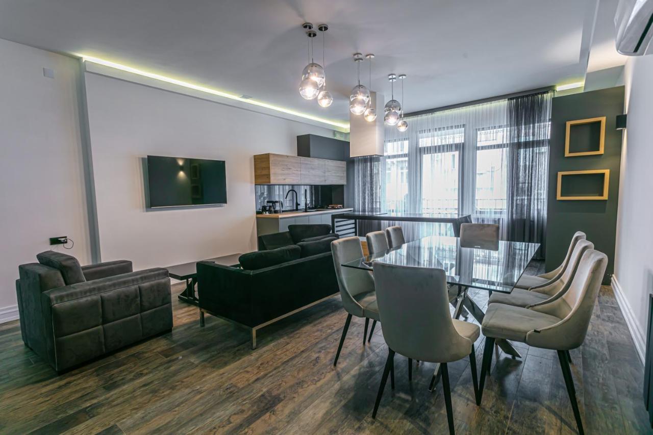 Luxe Apartment In Center Erivan Exterior foto